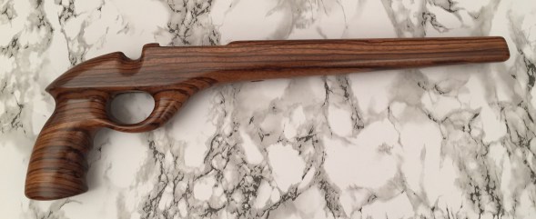 calci di fucile in legno